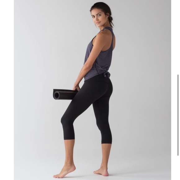 Lululemon Hot Like Agni Singlet Tank Top 010 - Picture 2 of 16